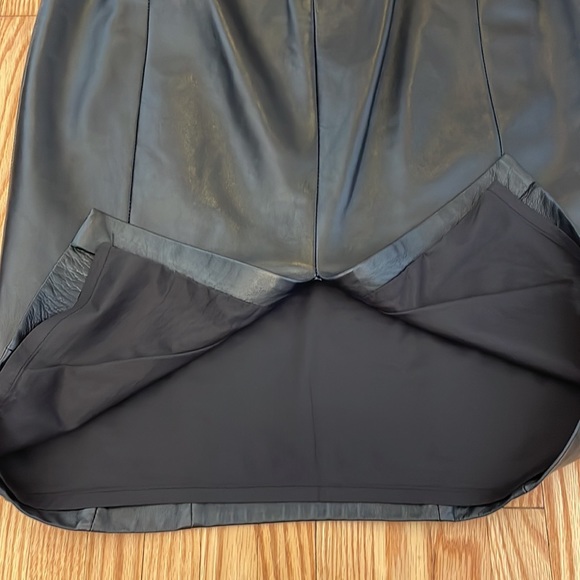 Danier Italian Leather High Waist Pencil Skirt w Back Slit, Black, sz 6 - Picture 8 of 14
